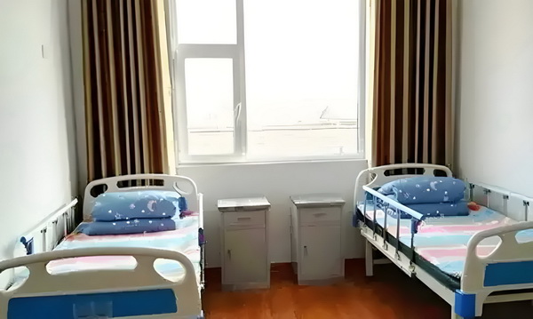 可以！杜兰特美女主持人婚礼，带球突破绯闻，再凭实力单身！